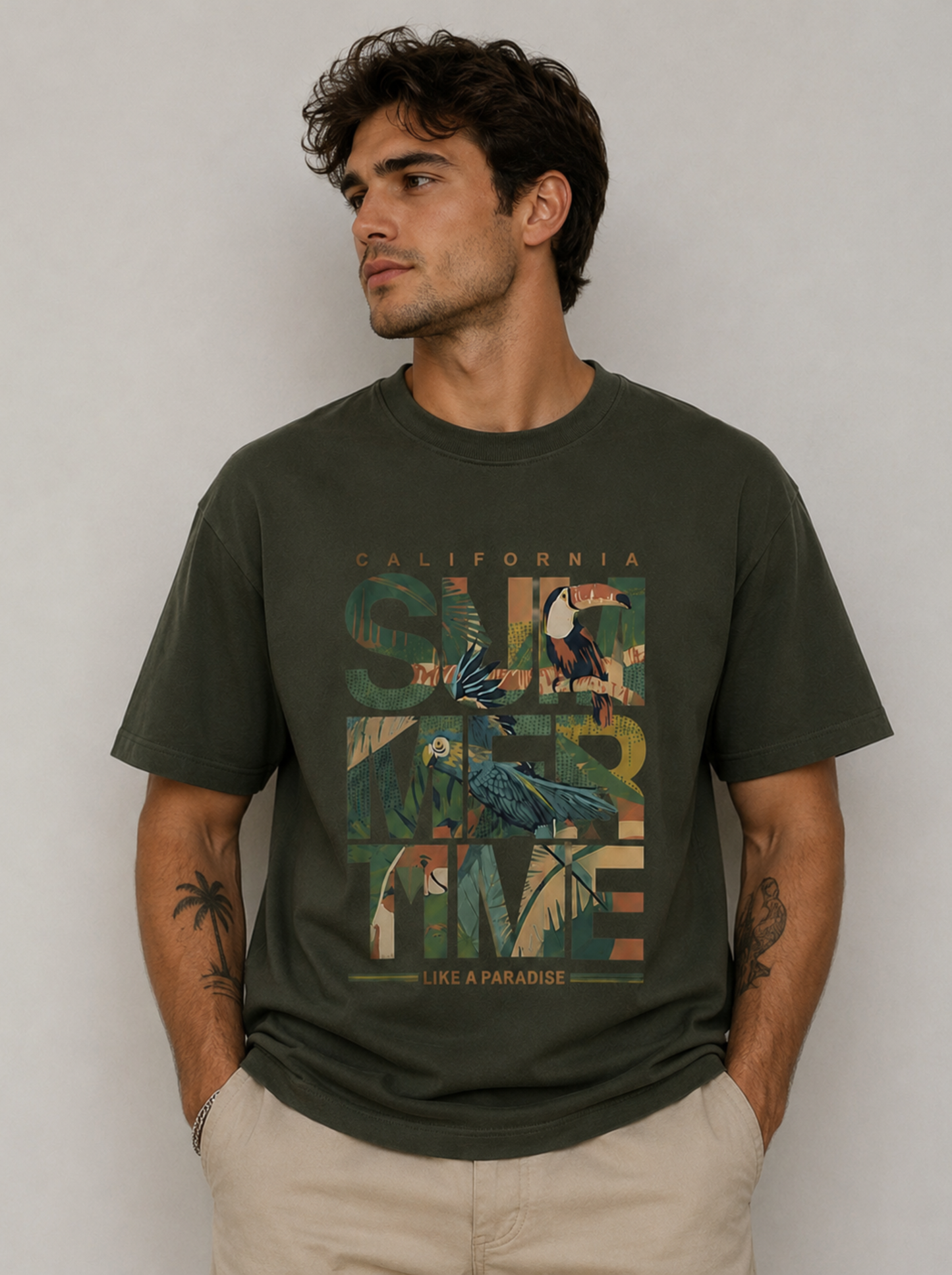 Toucan Oasis - Oversized T-shirts
