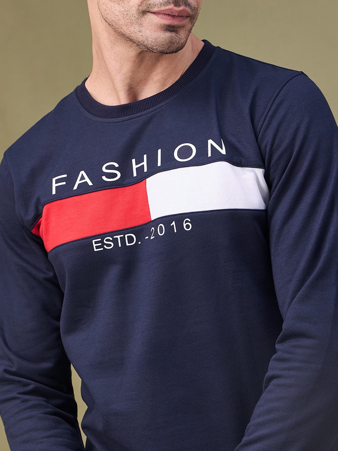Men's Casual Sweatshirt with "Fashion" Print